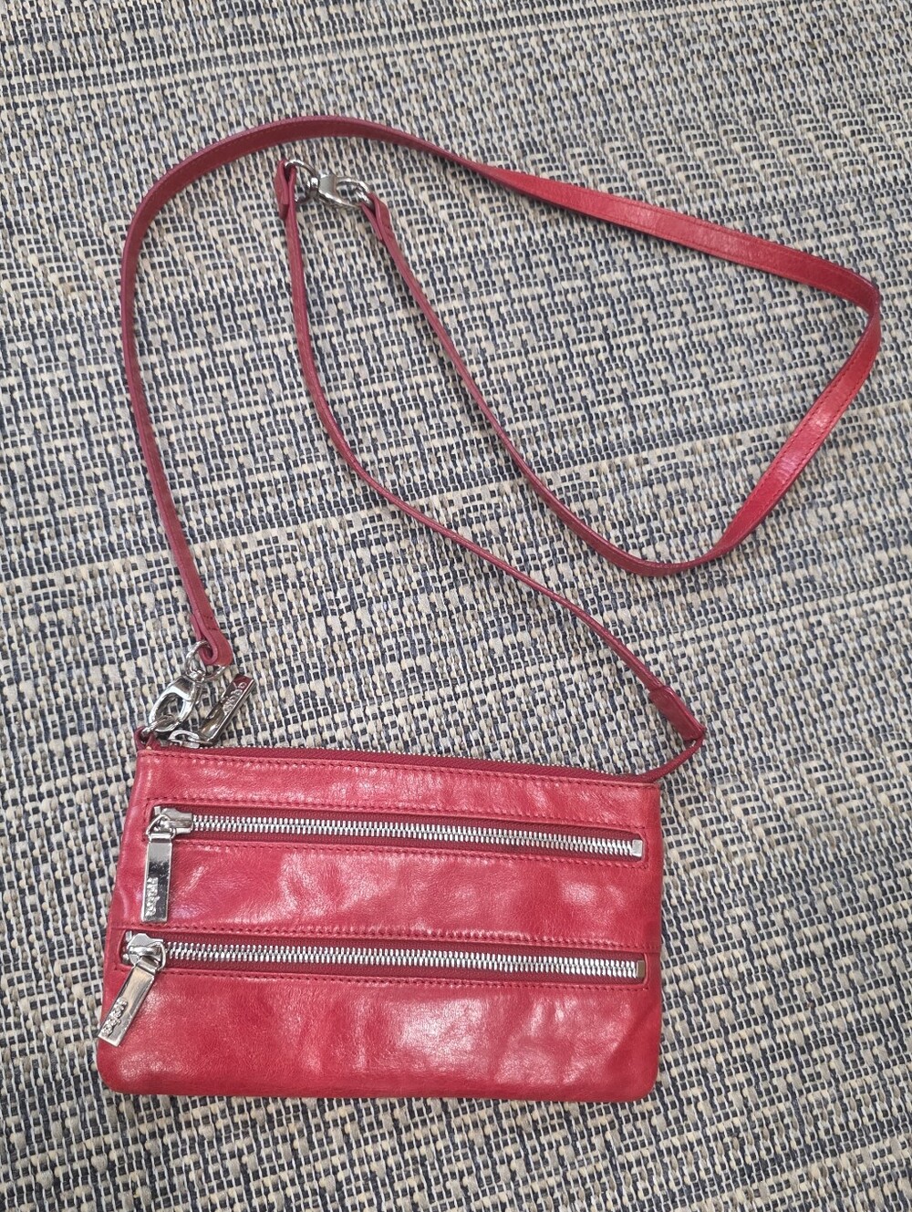 Hobo International Mara Red Leather Shoulder Bag Crossbody Triple Zip Small